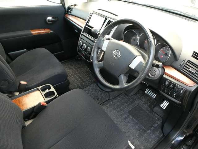 プレサージュ ２．５　２５０ハイウェイスター　フルセグＴＶ付ＨＤＤナビ　インテリジェントキー　アルミホイール　オートエアコン　盗難防止システム　パワーウィンドウ　ナビ・フルセグＴＶ　パワステ　両側スライド片側電動ドア　バックカメラ（13枚目）