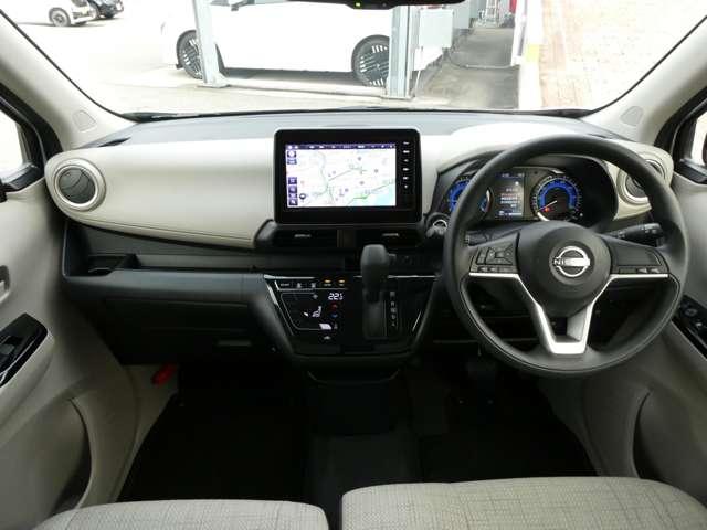 デイズ ６６０　Ｘ　衝突軽減ブレーキ・フルセグＴＶ付メモリーナ　アラウンドＭ　踏み間違え防止　禁煙　スマートキー　イモビライザー　バックカメラ　ＥＴＣ　レーンキープ　アイドリングストップ　ドライブレコーダー　キーレス　フルオートエアコン　ＬＥＤライト　ナビＴＶ（3枚目）