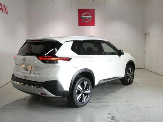 エクストレイル 1.5 G e-4ORCE 4WD プロパイロット・衝突軽減ブレーキ・ナッパ 本革S 試乗車 パークアシスト 禁煙 寒冷地仕様 LEDヘッドランプ ナビTV スマートキー レーダークルーズ LKA キーフリー ETC 4WD アルミホイール メモリーナビ 記録簿 バックカメラ(2枚目)