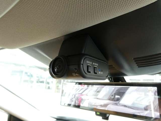 エクストレイル 1.5 G e-4ORCE 4WD プロパイロット・衝突軽減ブレーキ・ナッパ 本革S 試乗車 パークアシスト 禁煙 寒冷地仕様 LEDヘッドランプ ナビTV スマートキー レーダークルーズ LKA キーフリー ETC 4WD アルミホイール メモリーナビ 記録簿 バックカメラ(19枚目)