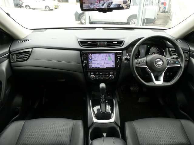 エクストレイル 2.0 20X 3列車 プロパイロット・衝突軽減ブレーキ・フルセ レーダークルコン 車線逸脱警報 Bカメラ インテリキー Aストップ LEDライト アルミホイール ETC Dレコ ナビ・TV 記録簿 エアコン メモリーナビ 盗難防止システム キーレスエントリー(3枚目)