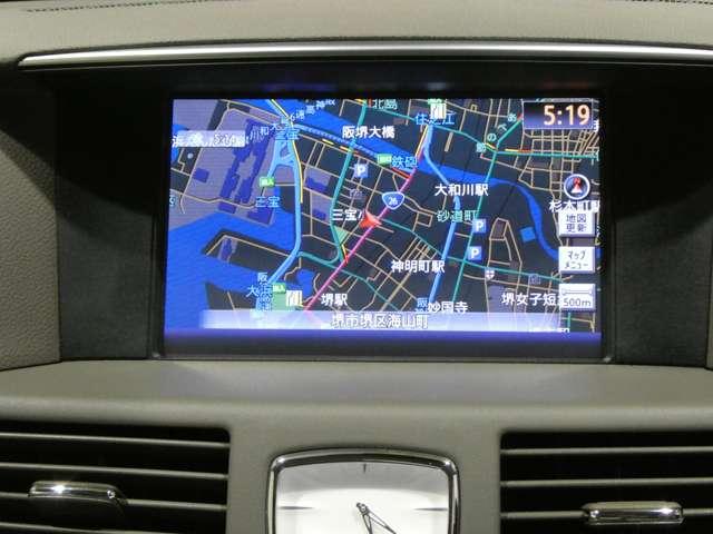 シーマ ３．５　フルセグＴＶ付メーカナビ　オートエアコン　衝突被害軽減システム　ＨＤＤナビ＆ＴＶ　バックモニター　インテリジェントキー　サンルーフ　クルーズコントロール　ＥＴＣ　寒冷地仕様　１オーナー　盗難防止システム（4枚目）