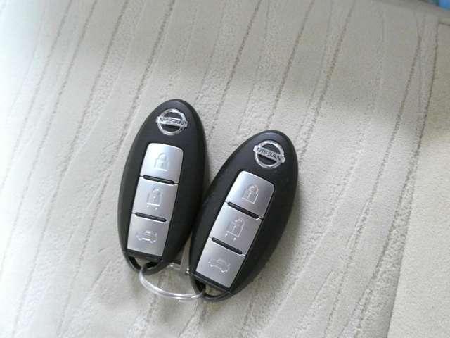 シーマ ３．５　フルセグＴＶ付メーカナビ　オートエアコン　衝突被害軽減システム　ＨＤＤナビ＆ＴＶ　バックモニター　インテリジェントキー　サンルーフ　クルーズコントロール　ＥＴＣ　寒冷地仕様　１オーナー　盗難防止システム（13枚目）