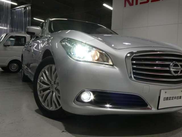 シーマ ３．５　フルセグＴＶ付メーカナビ　オートエアコン　衝突被害軽減システム　ＨＤＤナビ＆ＴＶ　バックモニター　インテリジェントキー　サンルーフ　クルーズコントロール　ＥＴＣ　寒冷地仕様　１オーナー　盗難防止システム（17枚目）