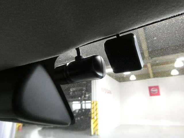 ルークス ６６０　ハイウェイスターＸ　衝突軽減ブレーキ・フルセグＴＶ付メモリーナ　アイスト　衝突被害軽減ブレ－キ　マルチビューカメラ　車線逸脱警報装置　禁煙　ＥＴＣ　ＬＥＤ　スマートキー　パワーウィンドウ　カーテンエアバック　ドライブレコーダー　ナビＴＶ　バックカメラ　記録簿（9枚目）