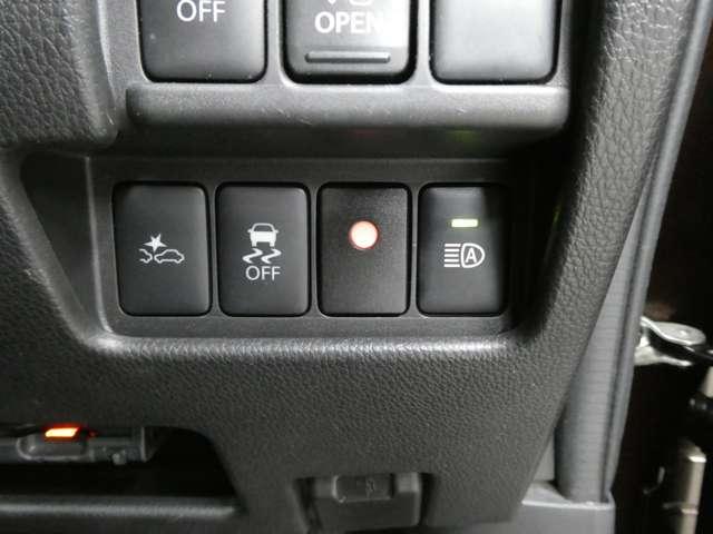 デイズルークス ６６０　ハイウェイスターＸ　衝突軽減ブレーキ・フルセグＴＶ付メモリーナ　レーダーブレーキサポート　ｉストップ　全周囲モニタ　メモリナビ　Ｂカメラ　１オーナー　ナビ＆ＴＶ　エアコン　イモビライザー　ＥＴＣ　記録簿有　ＬＥＤライト　Ｗエアバック　ワンセグＴＶ　キーレス　ＡＢＳ（13枚目）