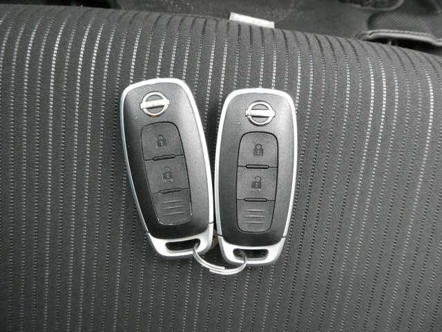 ノート １．２　Ｘ　衝突被害軽減ブレーキ・フルセグＴＶ付ナビ　バックカメラ　ＥＴＣ付　ＬＥＤヘッドランプ　レーンアシスト　インテリジェントキー　ドラレコ　整備記録簿　盗難防止システム　サイドカーテンエアバック　スマートルームミラー（16枚目）