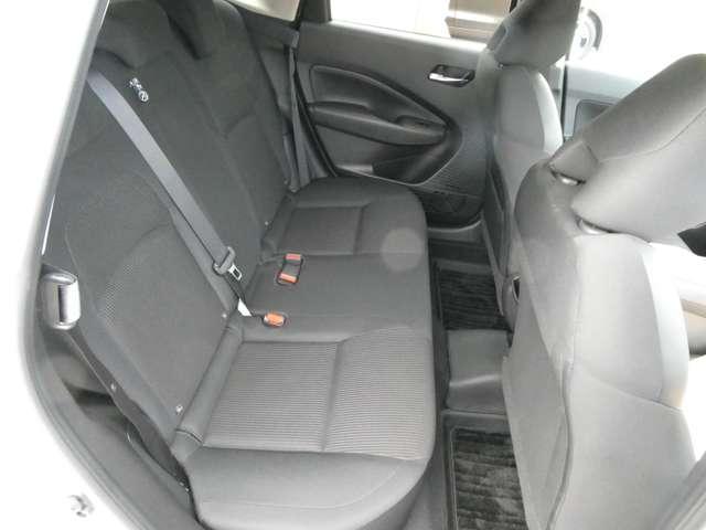 ノート １．２　Ｘ　衝突被害軽減ブレーキ・フルセグＴＶ付ナビ　バックカメラ　ＥＴＣ付　ＬＥＤヘッドランプ　レーンアシスト　インテリジェントキー　ドラレコ　整備記録簿　盗難防止システム　サイドカーテンエアバック　スマートルームミラー（20枚目）