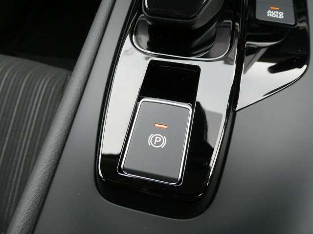 ノート １．２　Ｘ　プロパイロット・衝突軽減ブレーキ・フルセ　リアカメラ　衝突被害軽減ブレ－キ　全方位カメラ　ＥＴＣ付　禁煙車　ＬＥＤヘッドライト　レーダークルーズ　レーンアシスト　インテリジェントキー　ドラレコ　整備記録簿　盗難防止システム　ワンセグＴＶ（11枚目）