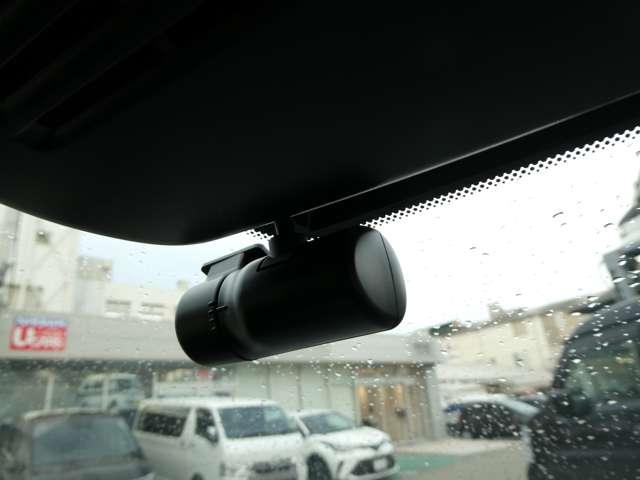 ノート １．２　Ｘ　プロパイロット・衝突軽減ブレーキ・フルセ　リアカメラ　衝突被害軽減ブレ－キ　全方位カメラ　ＥＴＣ付　禁煙車　ＬＥＤヘッドライト　レーダークルーズ　レーンアシスト　インテリジェントキー　ドラレコ　整備記録簿　盗難防止システム　ワンセグＴＶ（13枚目）