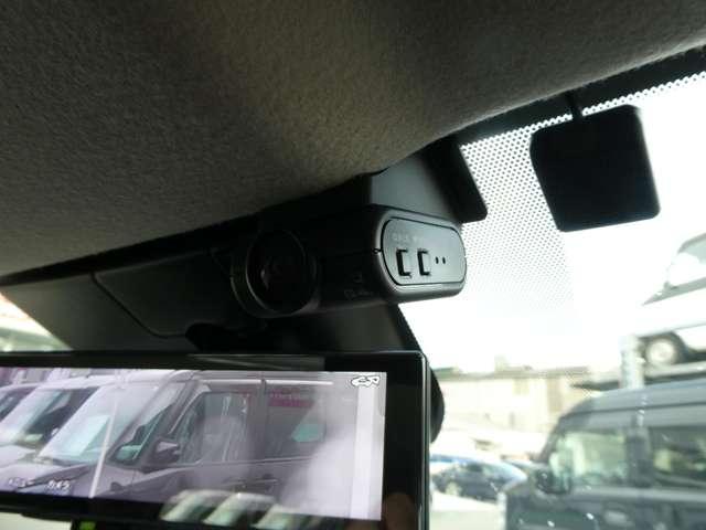 ノート １．２　Ｘ　プロパイロット・衝突軽減ブレーキ・フルセ　リアカメラ　衝突被害軽減ブレ－キ　全方位カメラ　ＥＴＣ付　禁煙車　ＬＥＤヘッドライト　レーダークルーズ　レーンアシスト　インテリジェントキー　ドラレコ　整備記録簿　盗難防止システム　ワンセグＴＶ（12枚目）