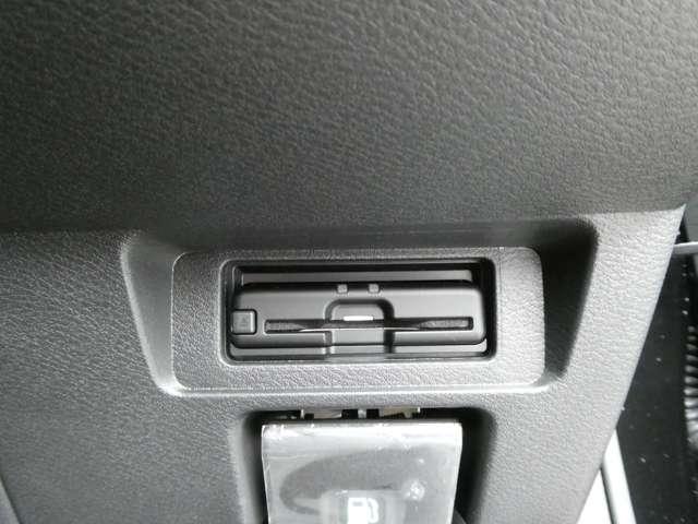 ノート １．２　Ｘ　プロパイロット・衝突軽減ブレーキ・フルセ　リアカメラ　衝突被害軽減ブレ－キ　全方位カメラ　ＥＴＣ付　禁煙車　ＬＥＤヘッドライト　レーダークルーズ　レーンアシスト　インテリジェントキー　ドラレコ　整備記録簿　盗難防止システム　ワンセグＴＶ（17枚目）