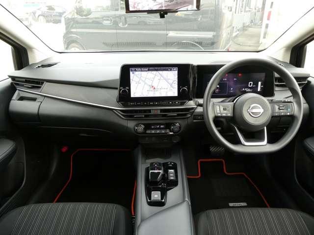 ノート １．２　Ｘ　プロパイロット・衝突軽減ブレーキ・フルセ　リアカメラ　衝突被害軽減ブレ－キ　全方位カメラ　ＥＴＣ付　アルミ　禁煙車　ＬＥＤヘッドライト　レーダークルーズ　レーンアシスト　インテリジェントキー　整備記録簿　盗難防止システム　ワンセグＴＶ　ＡＢＳ（3枚目）