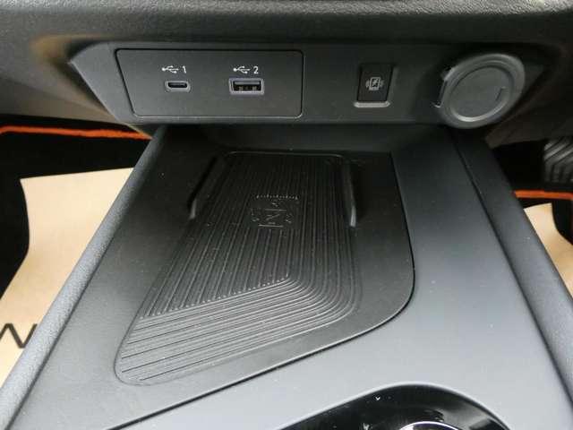 ノート １．２　Ｘ　プロパイロット・衝突軽減ブレーキ・フルセ　リアカメラ　衝突被害軽減ブレ－キ　全方位カメラ　ＥＴＣ付　アルミ　禁煙車　ＬＥＤヘッドライト　レーダークルーズ　レーンアシスト　インテリジェントキー　整備記録簿　盗難防止システム　ワンセグＴＶ　ＡＢＳ（10枚目）