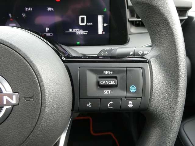 ノート １．２　Ｘ　プロパイロット・衝突軽減ブレーキ・フルセ　リアカメラ　衝突被害軽減ブレ－キ　全方位カメラ　ＥＴＣ付　アルミ　禁煙車　ＬＥＤヘッドライト　レーダークルーズ　レーンアシスト　インテリジェントキー　整備記録簿　盗難防止システム　ワンセグＴＶ　ＡＢＳ（16枚目）