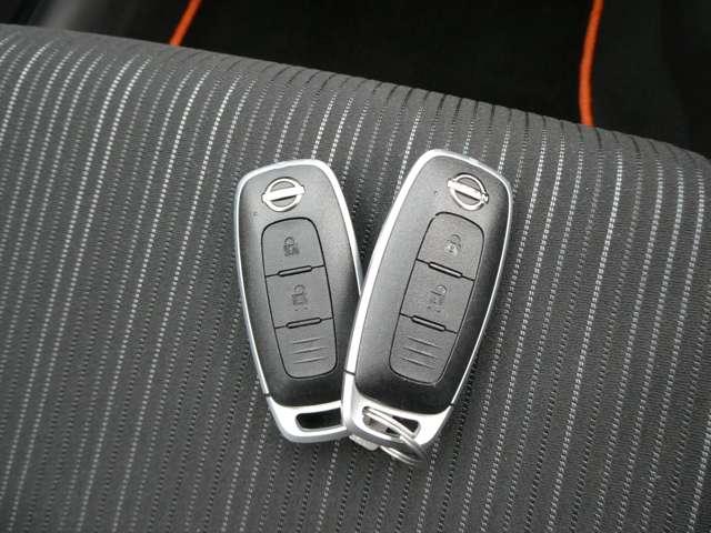 ノート １．２　Ｘ　プロパイロット・衝突軽減ブレーキ・フルセ　リアカメラ　衝突被害軽減ブレ－キ　全方位カメラ　ＥＴＣ付　アルミ　禁煙車　ＬＥＤヘッドライト　レーダークルーズ　レーンアシスト　インテリジェントキー　整備記録簿　盗難防止システム　ワンセグＴＶ　ＡＢＳ（17枚目）