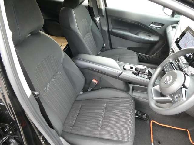 ノート １．２　Ｘ　プロパイロット・衝突軽減ブレーキ・フルセ　リアカメラ　衝突被害軽減ブレ－キ　全方位カメラ　ＥＴＣ付　アルミ　禁煙車　ＬＥＤヘッドライト　レーダークルーズ　レーンアシスト　インテリジェントキー　整備記録簿　盗難防止システム　ワンセグＴＶ　ＡＢＳ（20枚目）