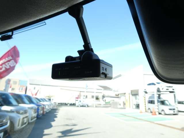 デイズルークス ６６０　ハイウェイスター　Ｇターボ　クルーズコントロール　アラウンドビューモニター　踏み間違え防止　車線逸脱警告　ＬＥＤヘッドランプ　インテリジェントキー　フルセグＴＶ付ナビ　ＥＴＣ付　記録簿あり　ＡＡＣ　ドラレコ　パワステ　Ｗエアバック　シーリングファン（8枚目）