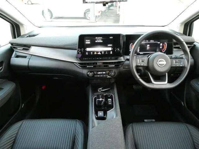 オーラ １．２　Ｇ　レザーエディション　シートヒーター　本革シート　プロパイロット　衝突被害軽減ブレーキ　フルセグＴＶナビ　インテリジェントキーー　スマートルームミラー　盗難防止装置　ＥＴＣ　ＡＨＢ　寒冷地　ＬＥＤヘッドランプ　追従式クルーズコントロール（3枚目）