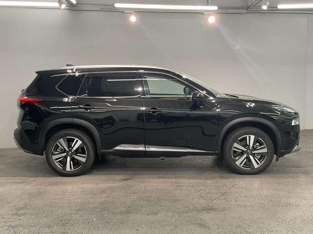 エクストレイル １．５　Ｇ　ｅ－４ＯＲＣＥ　４ＷＤ　パークアシスト　ＬＥＤヘッドランプ　ナビＴＶ　スマートキー　レーダークルーズ　ＬＫＡ　キーフリー　ＥＴＣ　４ＷＤ　アルミホイール　メモリーナビ　記録簿　ドライブレコーダー　バックカメラ　サイドカメラ（10枚目）