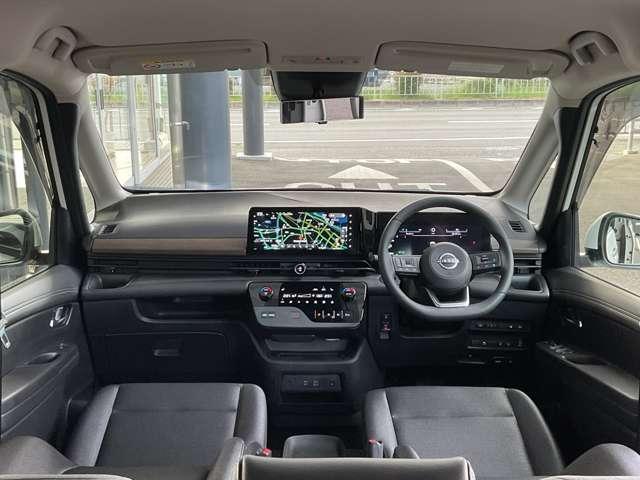 セレナ １．４　ｅ－ＰＯＷＥＲ　ハイウェイスターＶ　フロント　自動（被害軽減）ブレーキ　ＬＤＰ　追従クルーズ　ＬＥＤランプ　バックモニター　アルミホイール　ドライブレコーダ　ＥＴＣ　盗難防止システム　スマートキー　１オナ　オートエアコン　サイドカーテンエアバック（4枚目）