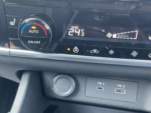 寒い冬でも快適なハンドルヒーター付