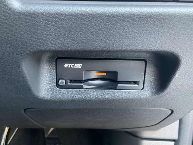 ＥＴＣ搭載で、高速道路料金所もス〜イスイ♪