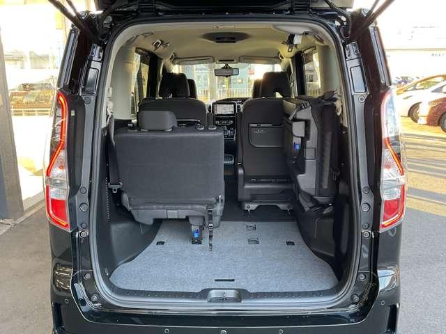 セレナ e-パワー ハイウェイスターV 360°カメラ エマジェンシーブレーキ 1オナ スマキー バックカメラ LED レーンアシスト 点検記録簿付 ETC ドラレコ Aストップ イモビ サイドカーテンエアバック フルオートエアコン ABS(13枚目)