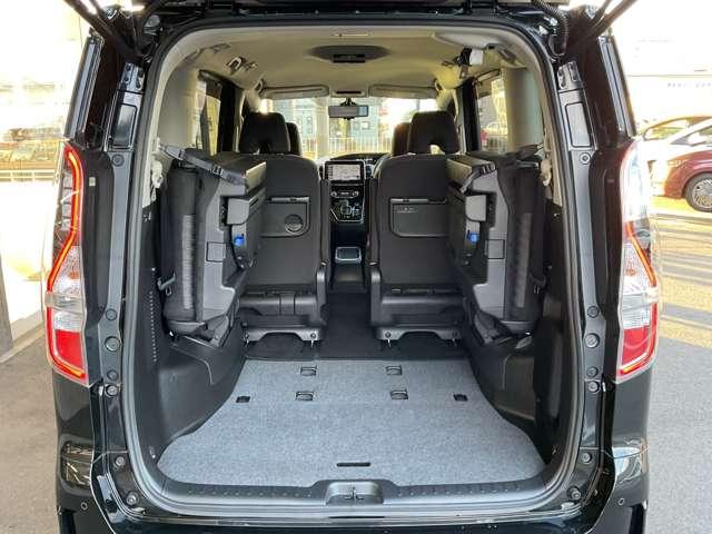 セレナ e-パワー ハイウェイスターV 360°カメラ エマジェンシーブレーキ 1オナ スマキー バックカメラ LED レーンアシスト 点検記録簿付 ETC ドラレコ Aストップ イモビ サイドカーテンエアバック フルオートエアコン ABS(14枚目)