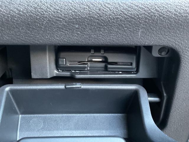 セレナ e-パワー ハイウェイスターV 360°カメラ エマジェンシーブレーキ 1オナ スマキー バックカメラ LED レーンアシスト 点検記録簿付 ETC ドラレコ Aストップ イモビ サイドカーテンエアバック フルオートエアコン ABS(40枚目)