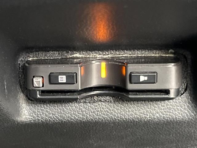 シャトル ハイブリッド　ホンダセンシング　禁煙車　ＳＤナビ　バックカメラ　ＥＴＣ　ドライブレコーダー　Ｂｌｕｅｔｏｏｔｈ　ＴＶ　ＣＤ　ＤＶＤ　スマートキー　オートエアコン（5枚目）