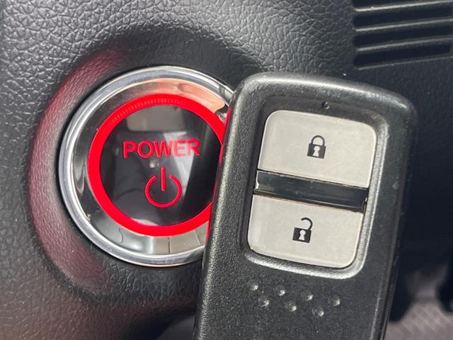 シャトル ハイブリッド　ホンダセンシング　禁煙車　ＳＤナビ　バックカメラ　ＥＴＣ　ドライブレコーダー　Ｂｌｕｅｔｏｏｔｈ　ＴＶ　ＣＤ　ＤＶＤ　スマートキー　オートエアコン（7枚目）