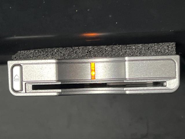 N-BOXカスタム G・Lパッケージ 純正ナビ バックカメラ ETC 電動スライドドア HIDヘッドライト オートエアコン ステアリングリモコン TV(6枚目)