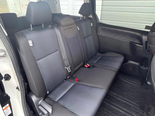 ヴォクシー ZS 煌II 禁煙車 純正10インチナビ トヨタセーフティセンス 両側パワースライドドア 8人乗り ETC ドライブレコーダー 純正アルミホイル 革巻きステアリング スマートキー(11枚目)