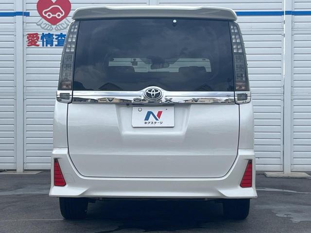 ヴォクシー ZS 煌II 禁煙車 純正10インチナビ トヨタセーフティセンス 両側パワースライドドア 8人乗り ETC ドライブレコーダー 純正アルミホイル 革巻きステアリング スマートキー(17枚目)