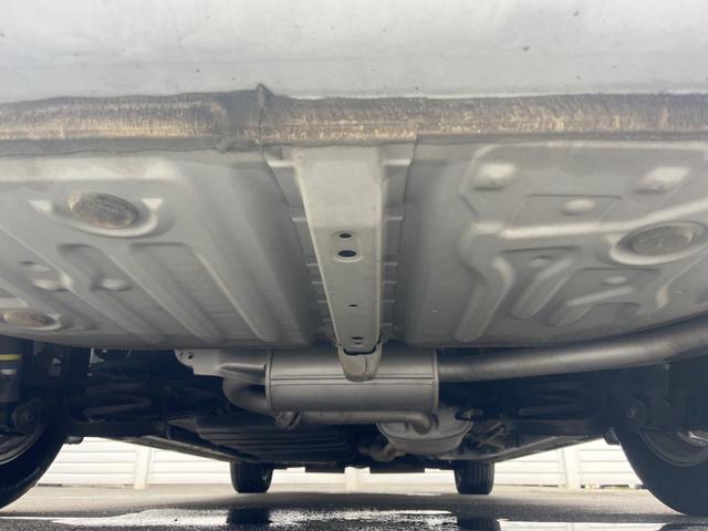 ヴォクシー ZS 煌II 禁煙車 純正10インチナビ トヨタセーフティセンス 両側パワースライドドア 8人乗り ETC ドライブレコーダー 純正アルミホイル 革巻きステアリング スマートキー(21枚目)