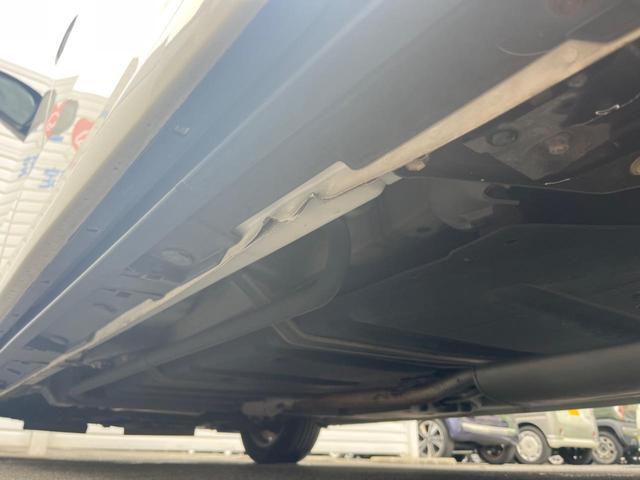 ヴォクシー ZS 煌II 禁煙車 純正10インチナビ トヨタセーフティセンス 両側パワースライドドア 8人乗り ETC ドライブレコーダー 純正アルミホイル 革巻きステアリング スマートキー(22枚目)