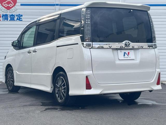 ヴォクシー ZS 煌II 禁煙車 純正10インチナビ トヨタセーフティセンス 両側パワースライドドア 8人乗り ETC ドライブレコーダー 純正アルミホイル 革巻きステアリング スマートキー(25枚目)