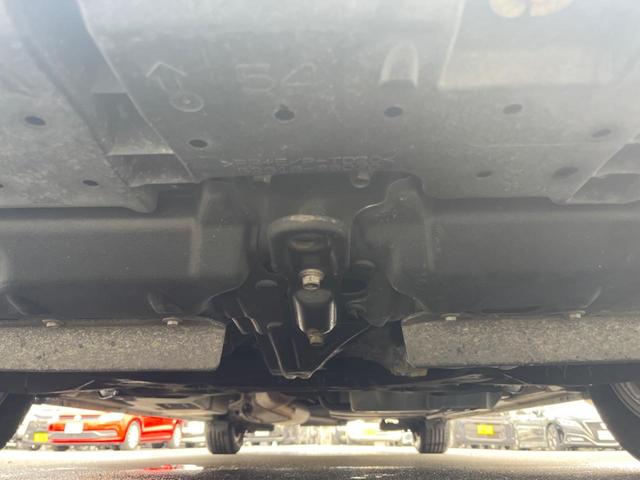 ヴォクシー ZS 煌II 禁煙車 純正10インチナビ トヨタセーフティセンス 両側パワースライドドア 8人乗り ETC ドライブレコーダー 純正アルミホイル 革巻きステアリング スマートキー(31枚目)