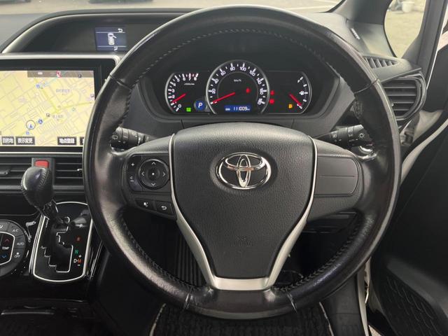 ヴォクシー ZS 煌II 禁煙車 純正10インチナビ トヨタセーフティセンス 両側パワースライドドア 8人乗り ETC ドライブレコーダー 純正アルミホイル 革巻きステアリング スマートキー(33枚目)