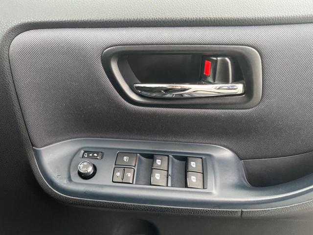 ヴォクシー ZS 煌II 禁煙車 純正10インチナビ トヨタセーフティセンス 両側パワースライドドア 8人乗り ETC ドライブレコーダー 純正アルミホイル 革巻きステアリング スマートキー(37枚目)