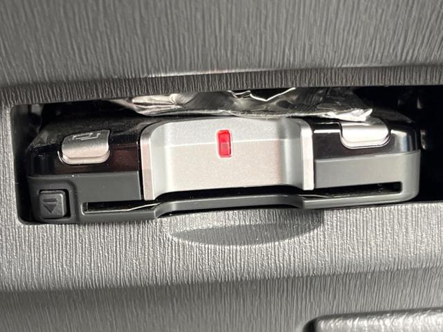 プリウス S 純正ナビ 禁煙車 オートエアコン 純正15インチアルミ CD フルセグ スマートキー(4枚目)