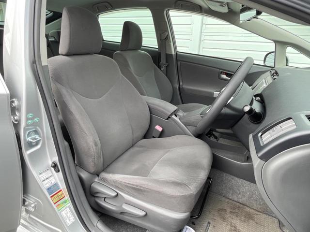 プリウス S 純正ナビ 禁煙車 オートエアコン 純正15インチアルミ CD フルセグ スマートキー(7枚目)