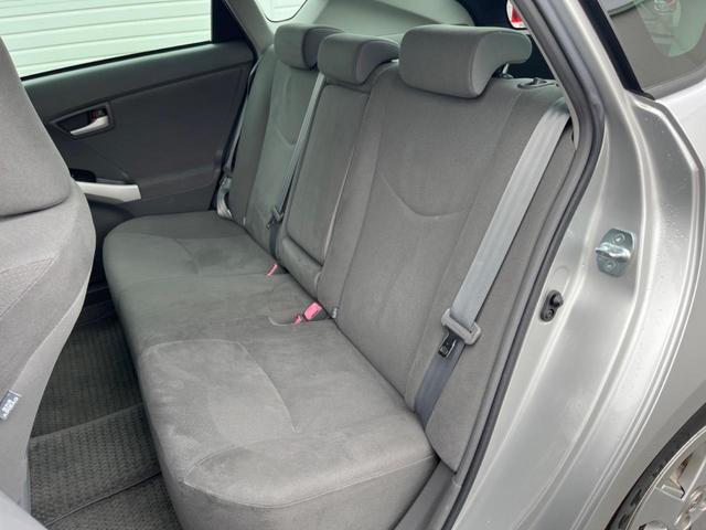 プリウス S 純正ナビ 禁煙車 オートエアコン 純正15インチアルミ CD フルセグ スマートキー(31枚目)