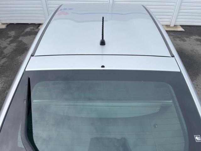 プリウス S 純正ナビ 禁煙車 オートエアコン 純正15インチアルミ CD フルセグ スマートキー(40枚目)