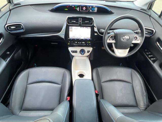 プリウス Aツーリングセレクション 衝突軽減ブレーキ 純正ナビ レーダークルーズ バックカメラ ETC フルセグ Bluetooth シートヒーター 合皮シート LEDヘッドライト LEDフォグライト オートライト(2枚目)