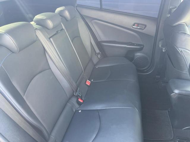 プリウス Aツーリングセレクション 衝突軽減ブレーキ 純正ナビ レーダークルーズ バックカメラ ETC フルセグ Bluetooth シートヒーター 合皮シート LEDヘッドライト LEDフォグライト オートライト(12枚目)