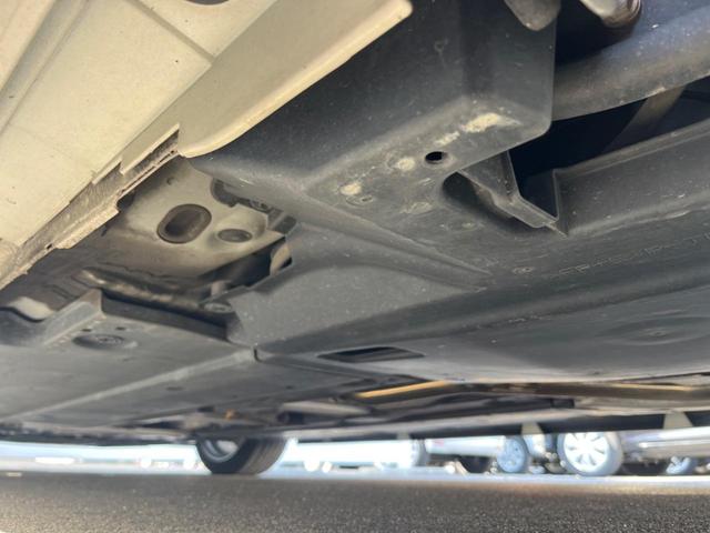 プリウス Aツーリングセレクション 衝突軽減ブレーキ 純正ナビ レーダークルーズ バックカメラ ETC フルセグ Bluetooth シートヒーター 合皮シート LEDヘッドライト LEDフォグライト オートライト(21枚目)