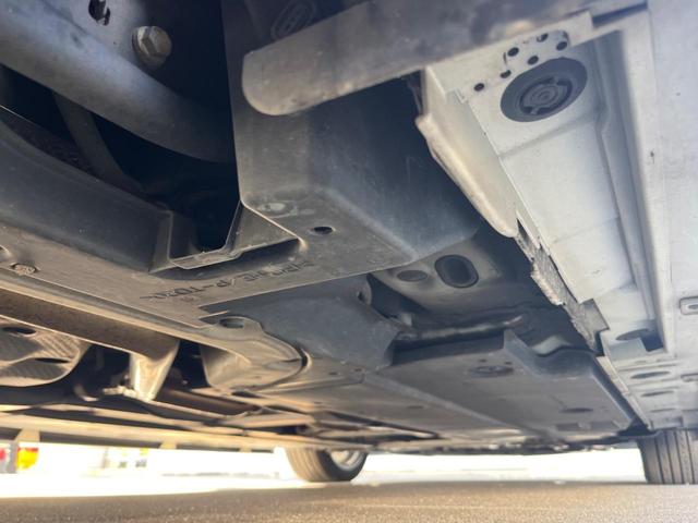 プリウス Aツーリングセレクション 衝突軽減ブレーキ 純正ナビ レーダークルーズ バックカメラ ETC フルセグ Bluetooth シートヒーター 合皮シート LEDヘッドライト LEDフォグライト オートライト(22枚目)