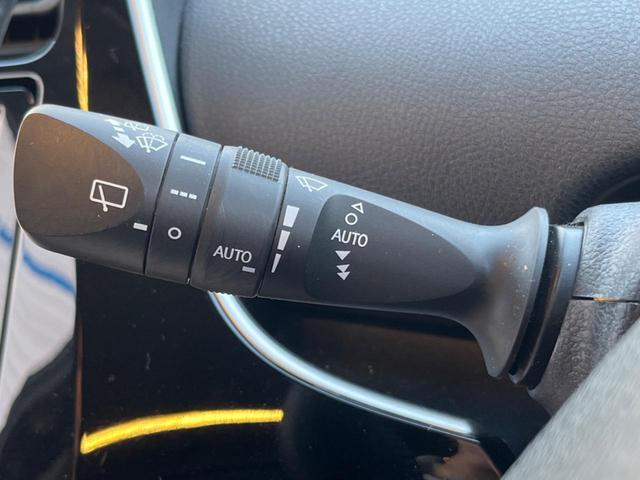 プリウス Aツーリングセレクション 衝突軽減ブレーキ 純正ナビ レーダークルーズ バックカメラ ETC フルセグ Bluetooth シートヒーター 合皮シート LEDヘッドライト LEDフォグライト オートライト(27枚目)